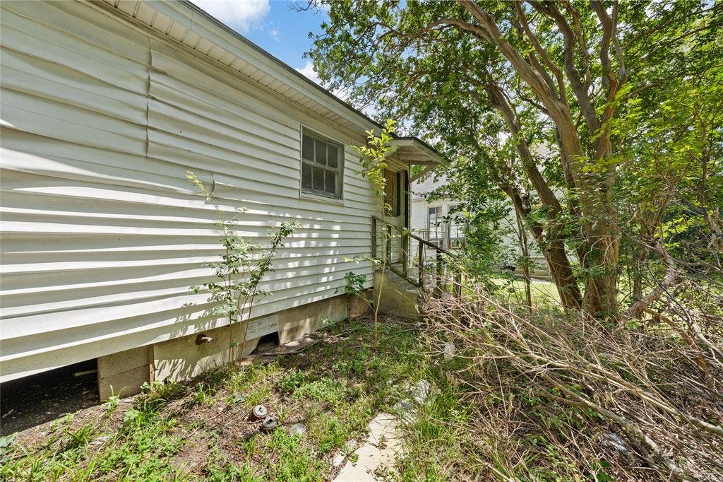2221 Ross Avenue, Waco, TX 76706 2221 Ross Avenue, Waco, TX 76706