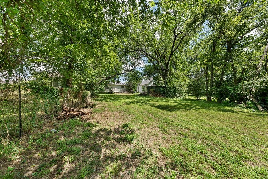 2221 Ross Avenue, Waco, TX 76706 2221 Ross Avenue, Waco, TX 76706
