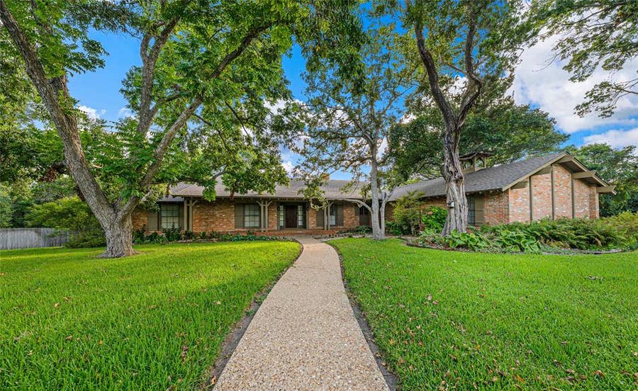 Property photo for 3010 Inverness Drive, Waco, TX