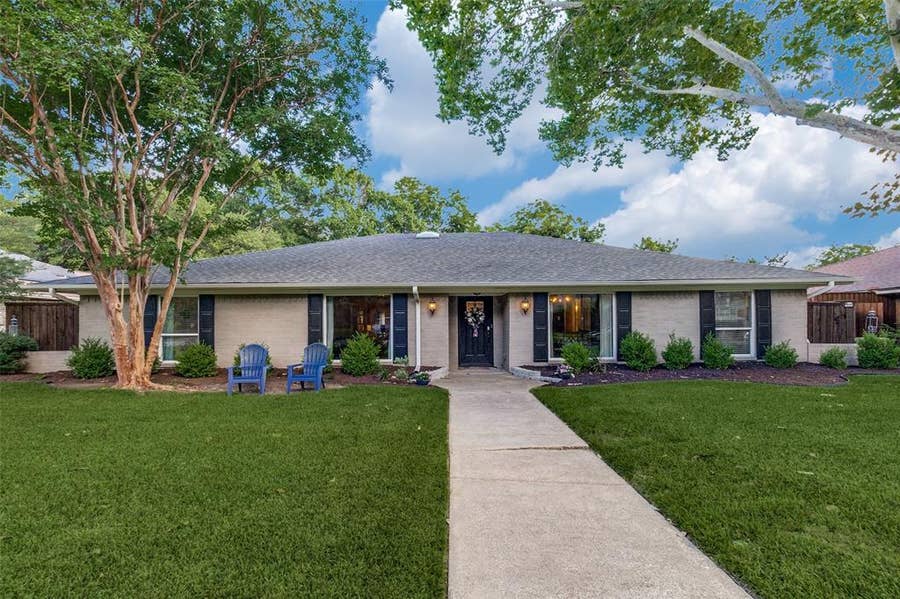 Property photo for 6818 Truxton Drive, Dallas, TX