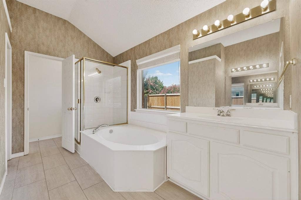 320 Elizabeth Trail, Murphy, TX 75094 320 Elizabeth Trail, Murphy, TX 75094