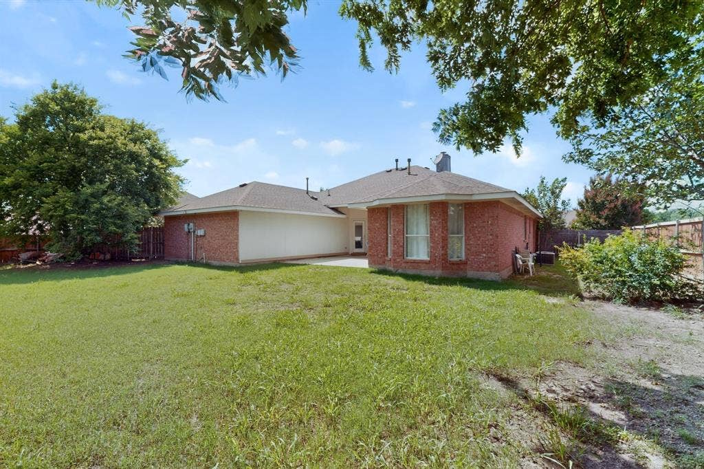 320 Elizabeth Trail, Murphy, TX 75094 320 Elizabeth Trail, Murphy, TX 75094