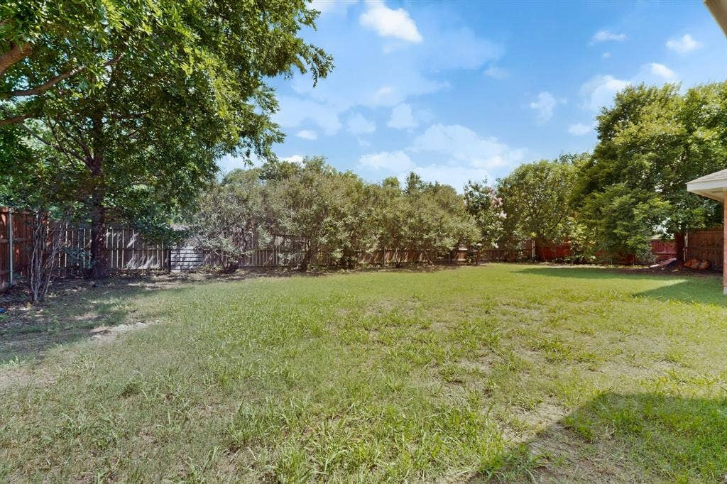320 Elizabeth Trail, Murphy, TX 75094 320 Elizabeth Trail, Murphy, TX 75094
