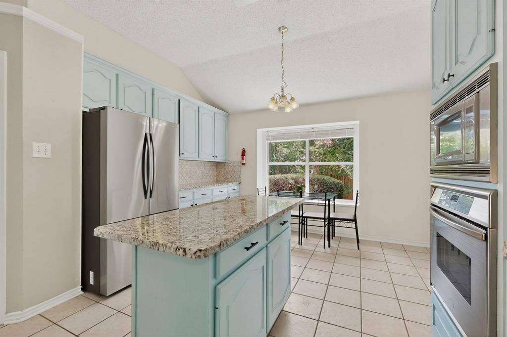 320 Elizabeth Trail, Murphy, TX 75094 320 Elizabeth Trail, Murphy, TX 75094