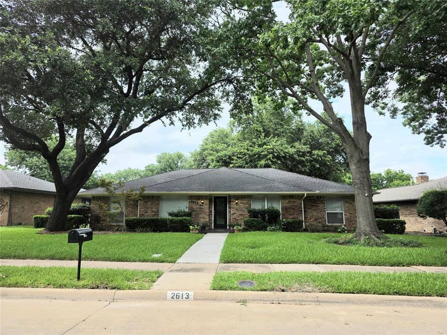 Property photo for 2613 Live Oak Lane, Plano, TX