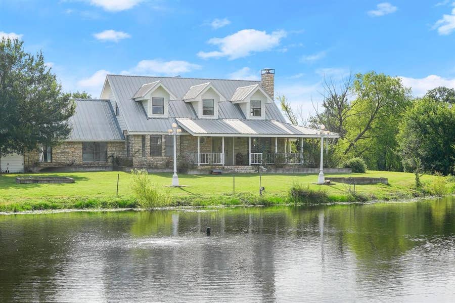 Property photo for 414 Windsong Street, Marble Falls, TX