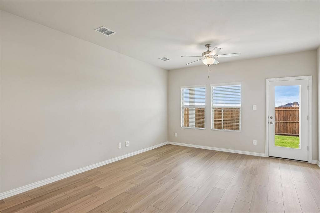 3022 O Pines Drive, Farmersville, TX 75442 Photo is not of the actual home, but is an inspirational photo of builder’s model home and may depict options, furnishings, and/or decorator features that are not included.
