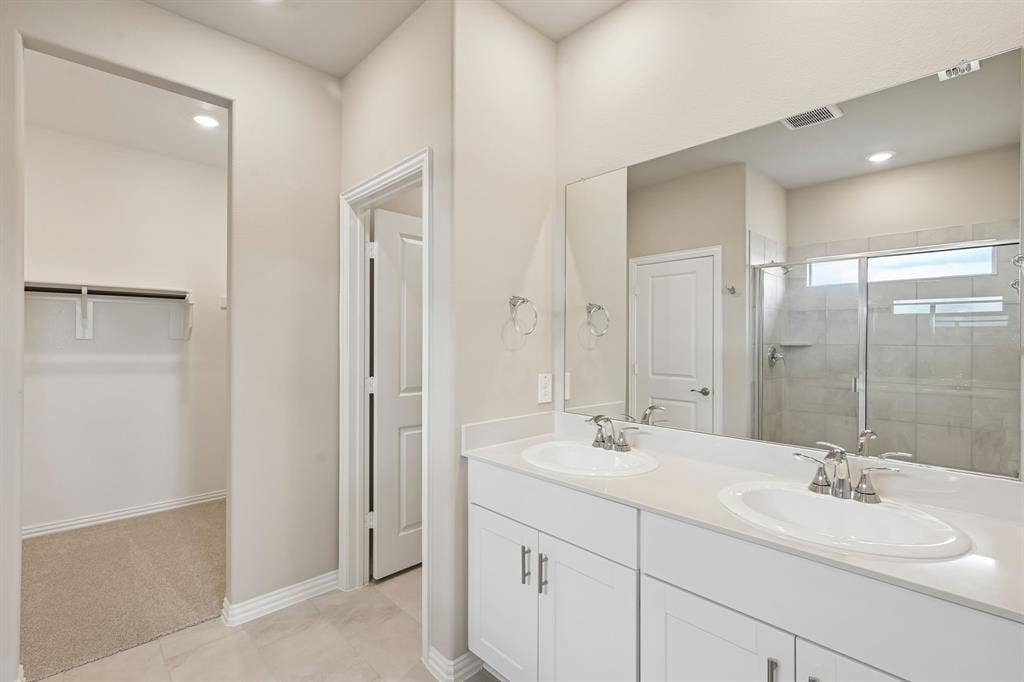3022 O Pines Drive, Farmersville, TX 75442 Photo is not of the actual home, but is an inspirational photo of builder’s model home and may depict options, furnishings, and/or decorator features that are not included.