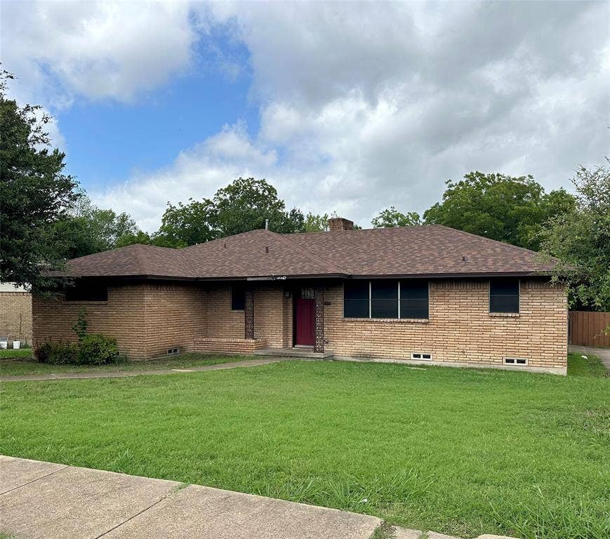 1315 Willow Creek Drive, Lancaster, TX 75146 1315 Willow Creek Drive, Lancaster, TX 75146