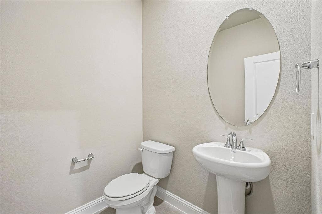 1316 Bridgestone Drive, Princeton, TX 75071 Photo is not of the actual home, but is an inspirational photo of builder’s model home and may depict options, furnishings, and/or decorator features that are not included.