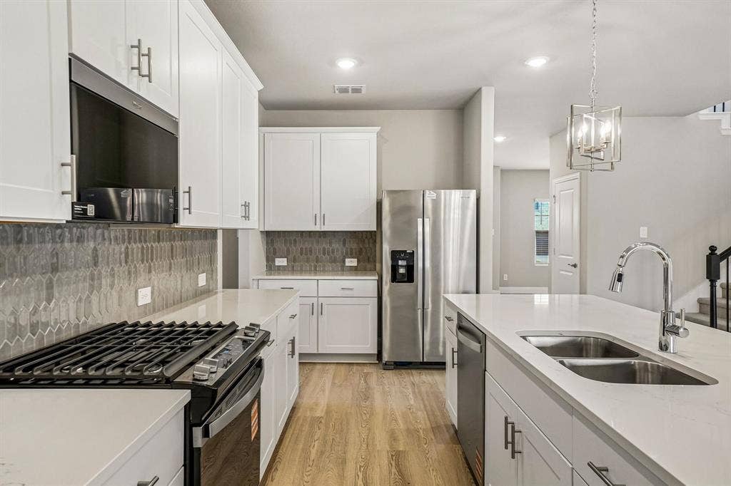 1316 Bridgestone Drive, Princeton, TX 75071 Photo is not of the actual home, but is an inspirational photo of builder’s model home and may depict options, furnishings, and/or decorator features that are not included.