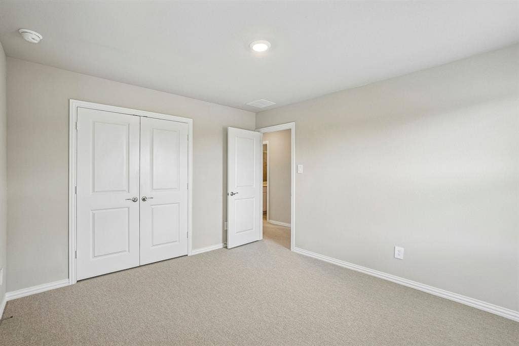 1316 Bridgestone Drive, Princeton, TX 75071 Photo is not of the actual home, but is an inspirational photo of builder’s model home and may depict options, furnishings, and/or decorator features that are not included.