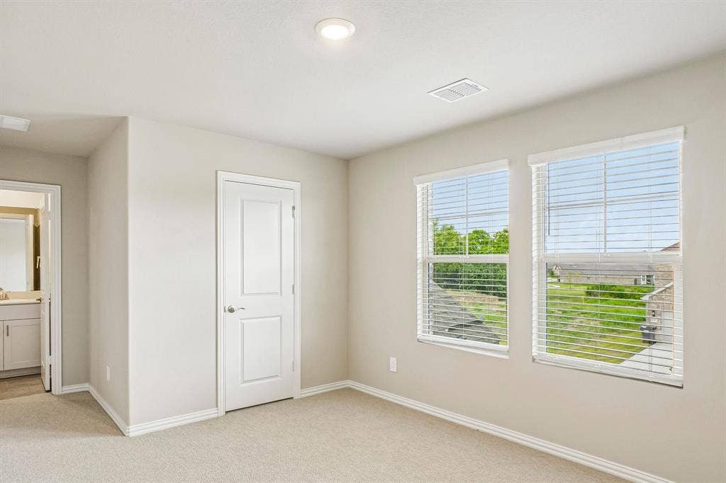 1316 Bridgestone Drive, Princeton, TX 75071 Photo is not of the actual home, but is an inspirational photo of builder’s model home and may depict options, furnishings, and/or decorator features that are not included.