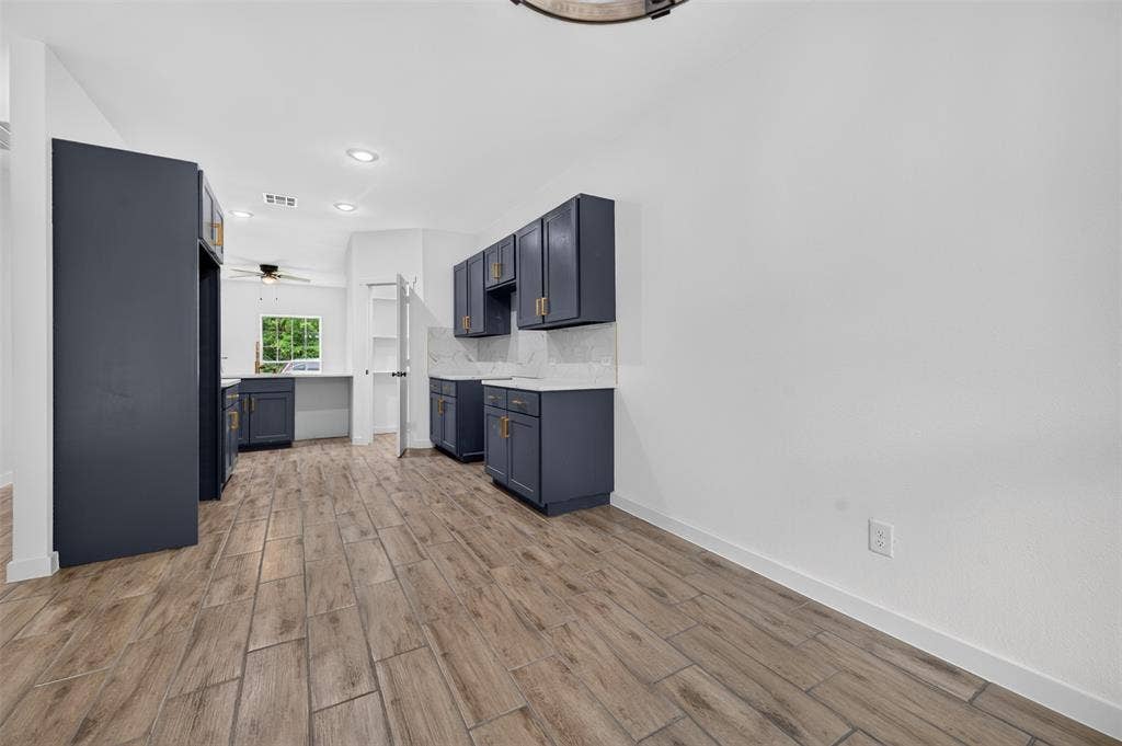304 N Cherokee Shores Drive, Mabank, TX 75156 304 N Cherokee Shores Drive, Mabank, TX 75156