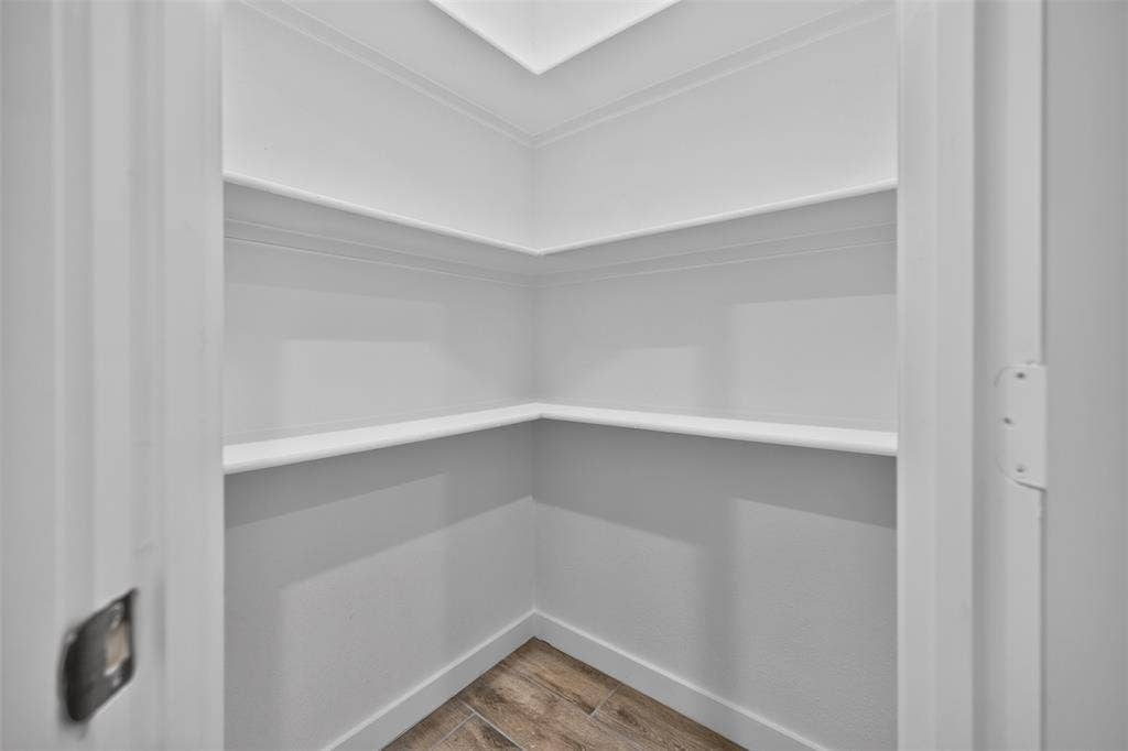 304 N Cherokee Shores Drive, Mabank, TX 75156 304 N Cherokee Shores Drive, Mabank, TX 75156