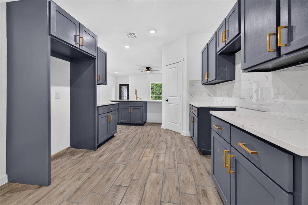 304 N Cherokee Shores Drive, Mabank, TX 75156 304 N Cherokee Shores Drive, Mabank, TX 75156
