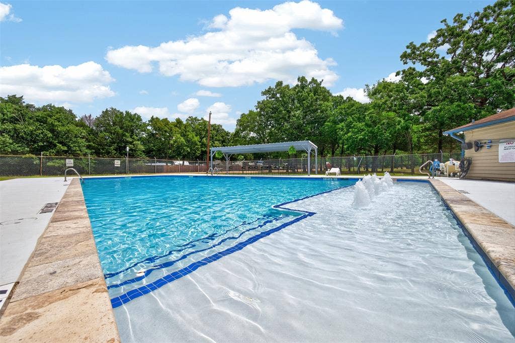 304 N Cherokee Shores Drive, Mabank, TX 75156 Brand New Community Pool!