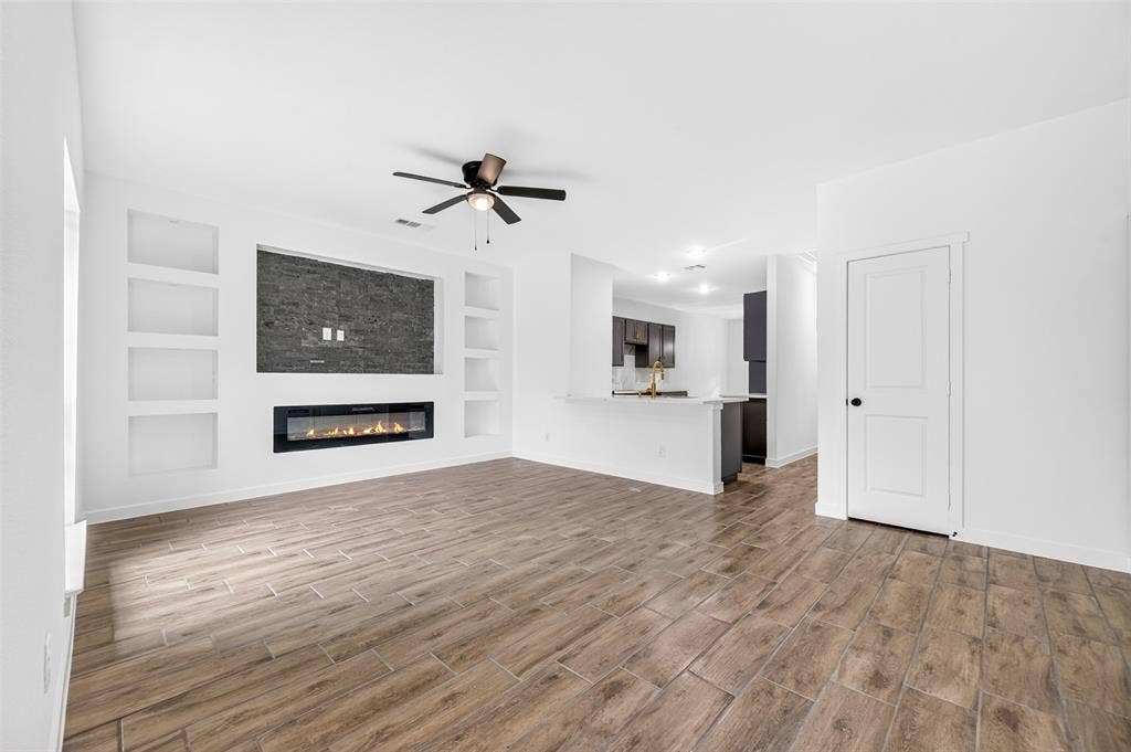 304 N Cherokee Shores Drive, Mabank, TX 75156 304 N Cherokee Shores Drive, Mabank, TX 75156