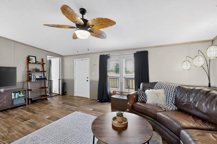 Property photo for 115 Vinall Circle, Decatur, TX