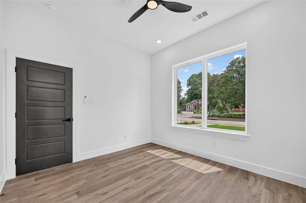 5130 Echo Avenue, Dallas, TX 75215 5130 Echo Avenue, Dallas, TX 75215