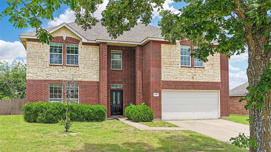 Property photo for 1523 Quail Ridge Drive, Cedar Hill, TX