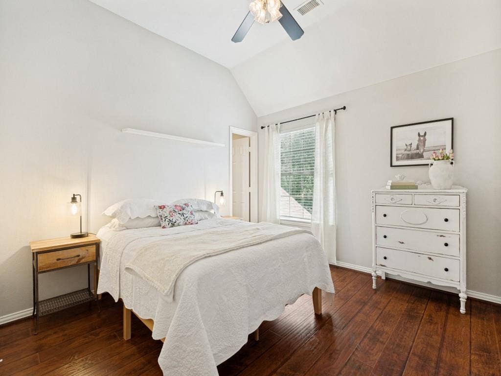 1001 Thornapple Drive, McKinney, TX 75071 1001 Thornapple Drive, McKinney, TX 75071