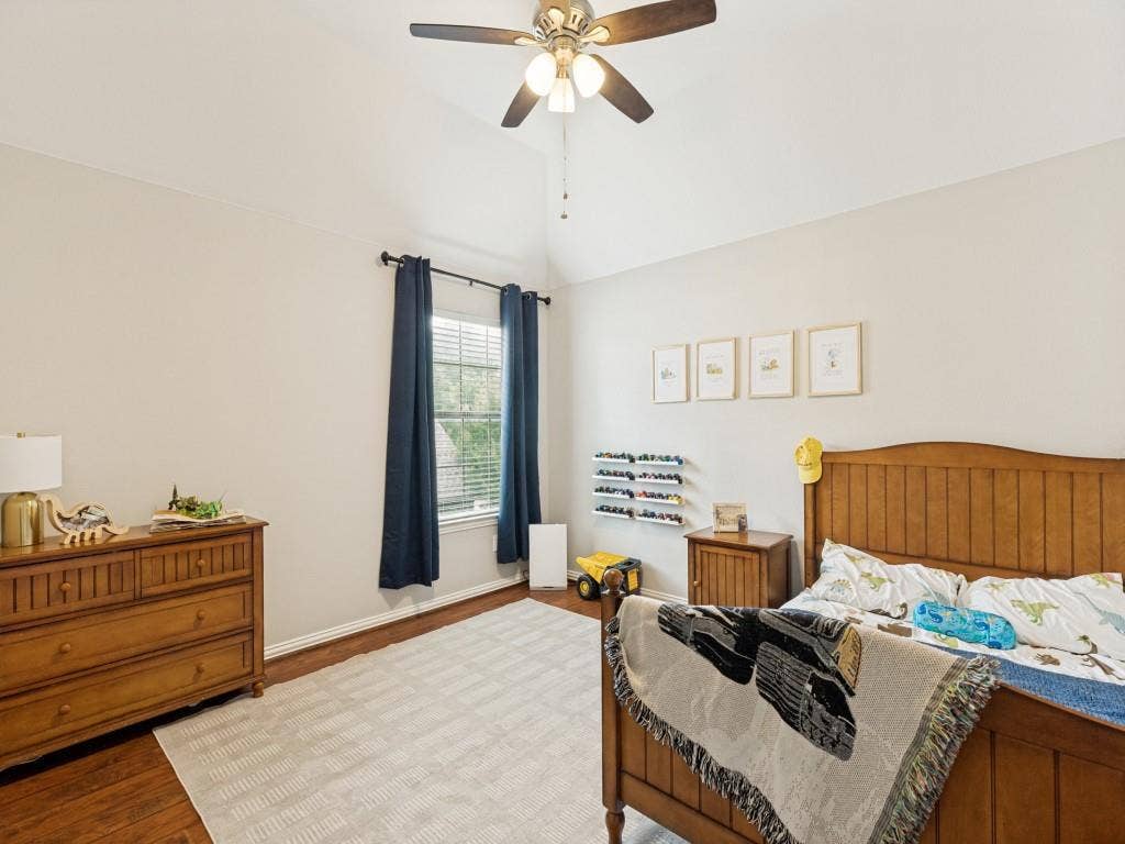 1001 Thornapple Drive, McKinney, TX 75071 1001 Thornapple Drive, McKinney, TX 75071