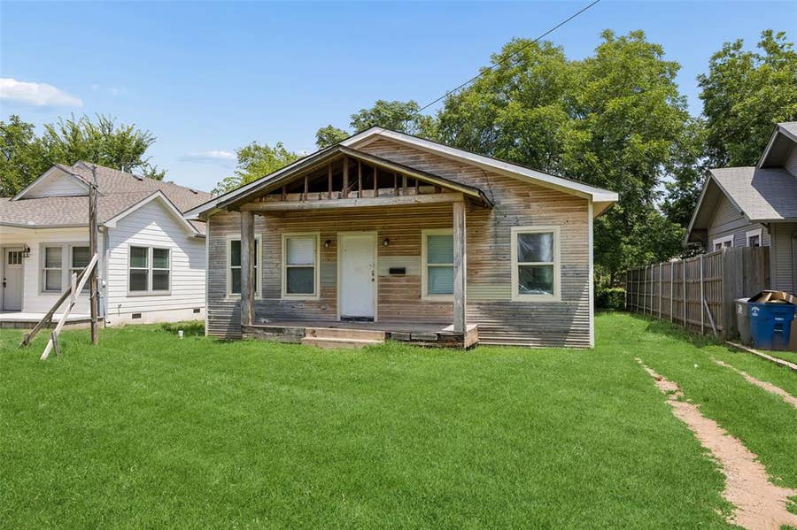 Property photo for 2830 Tanner Street, Dallas, TX