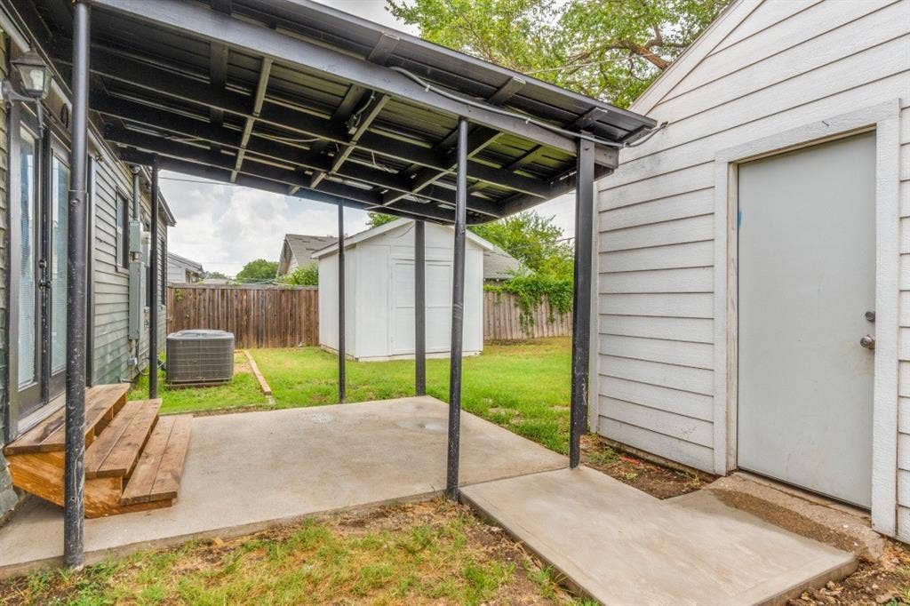 2736 Rolinda Drive, Dallas, TX 75211 2736 Rolinda Drive, Dallas, TX 75211