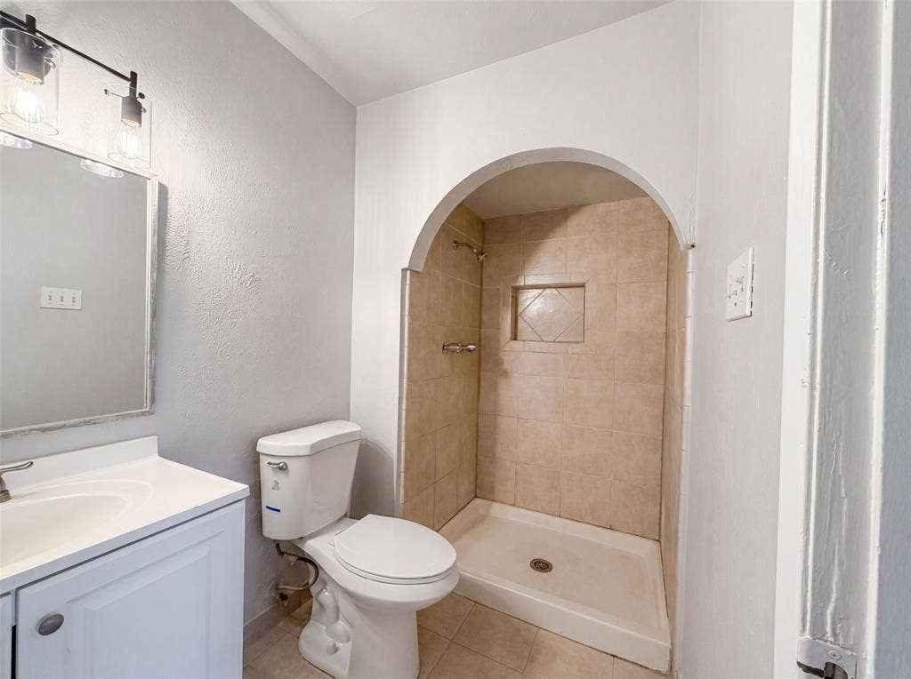 1906 Stockton Trail, Grand Prairie, TX 75052 1906 Stockton Trail, Grand Prairie, TX 75052
