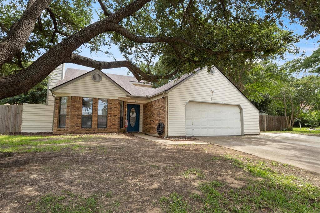 508 Sage Lane, Euless, TX 76039 508 Sage Lane, Euless, TX 76039