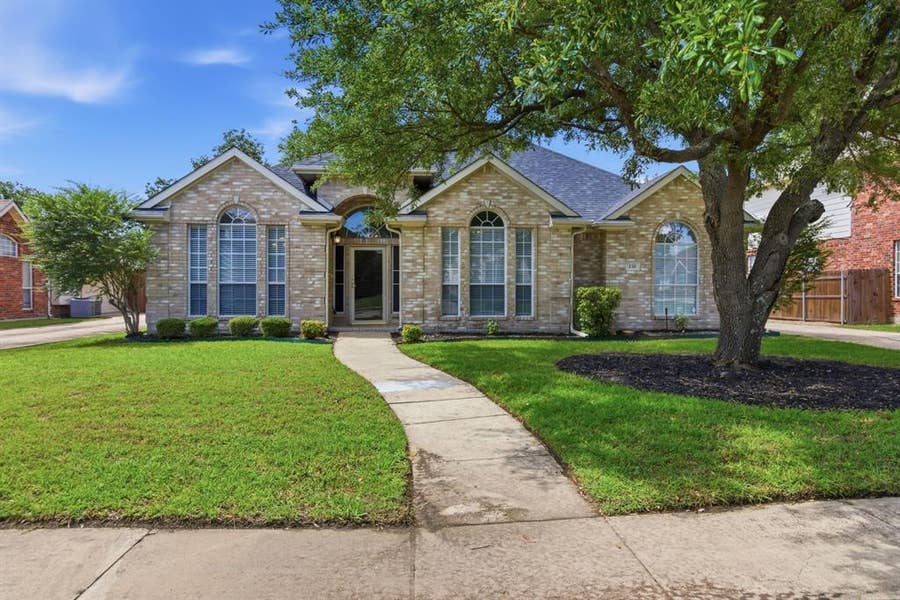 Property photo for 138 Briar Oak Drive, Murphy, TX