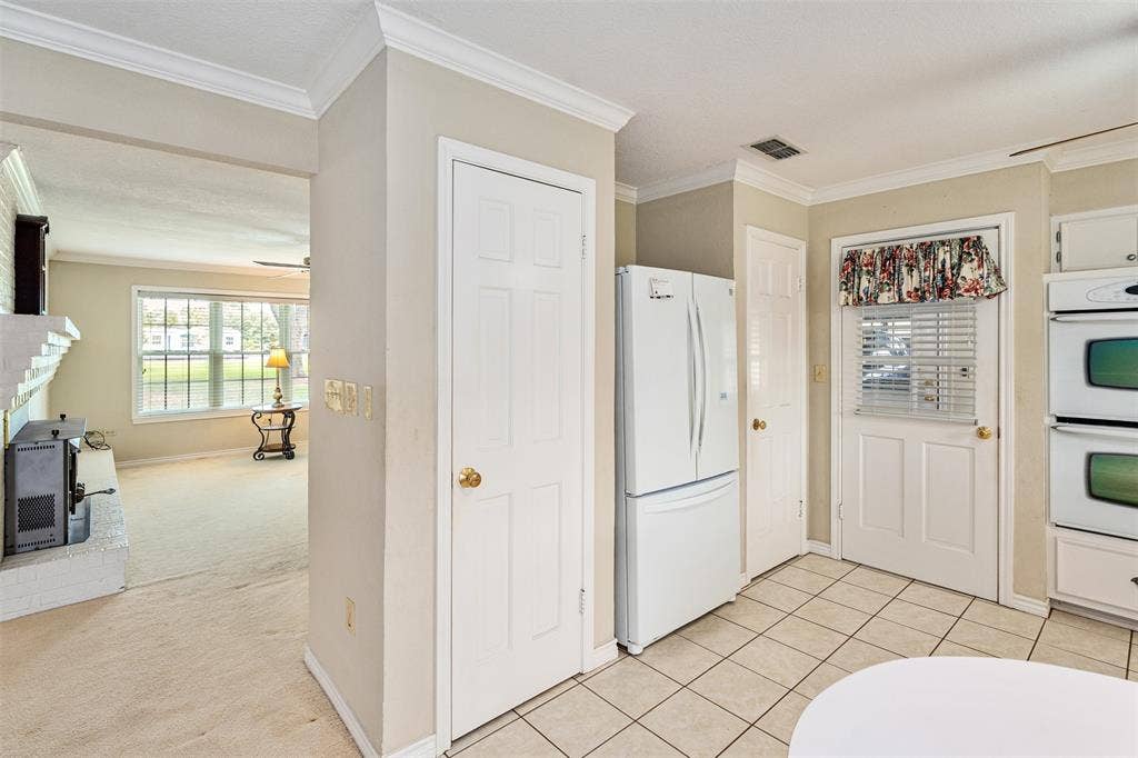 11608 State Highway 19 N, Athens, TX 75752 Kitchen with 2 pantries