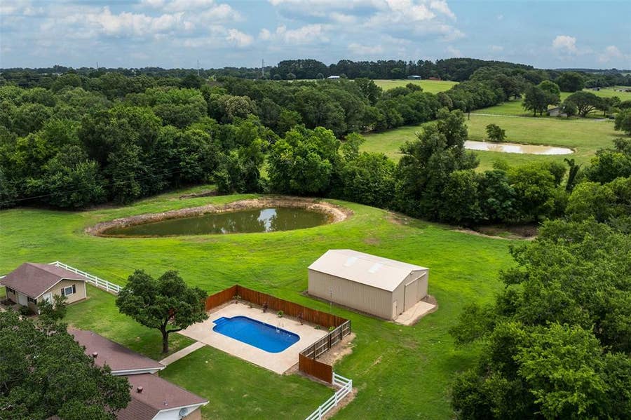 Property photo for 11608 State Highway 19 N, Athens, TX