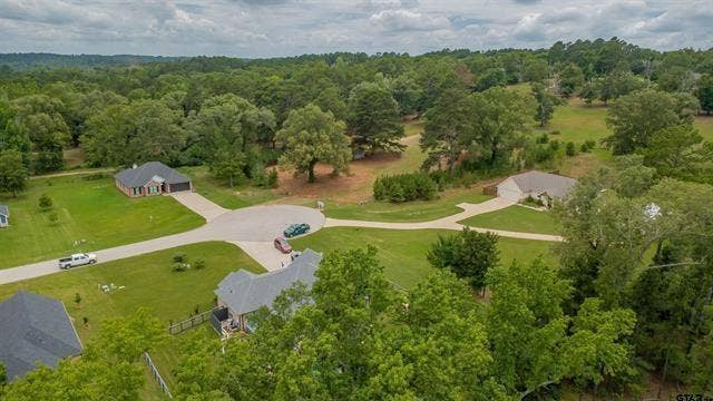 18304 Timber Oaks Drive, Hideaway, TX 75771 18304 Timber Oaks Drive, Hideaway, TX 75771