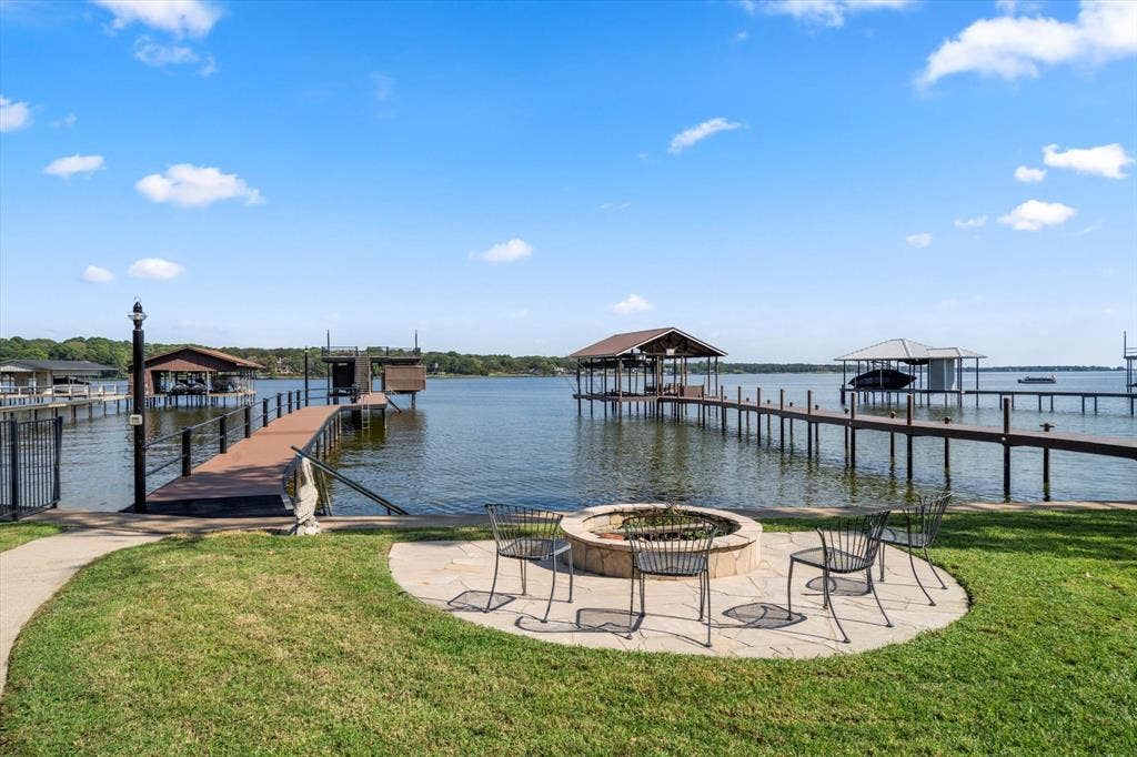 169 Deer Island Road, Mabank, TX 75156 169 Deer Island Road, Mabank, TX 75156