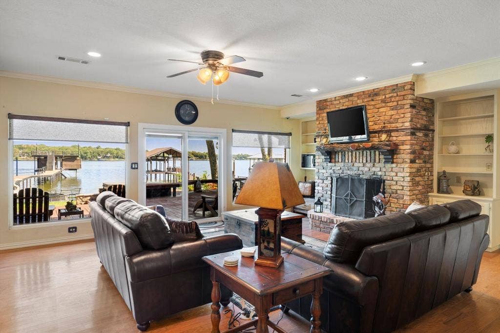 169 Deer Island Road, Mabank, TX 75156 169 Deer Island Road, Mabank, TX 75156