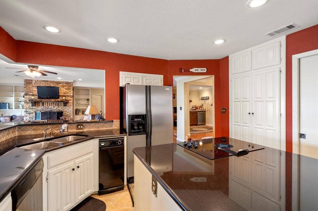 169 Deer Island Road, Mabank, TX 75156 169 Deer Island Road, Mabank, TX 75156