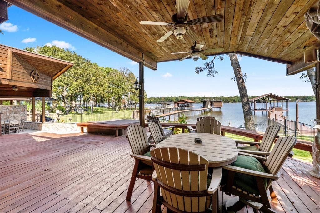 169 Deer Island Road, Mabank, TX 75156 169 Deer Island Road, Mabank, TX 75156