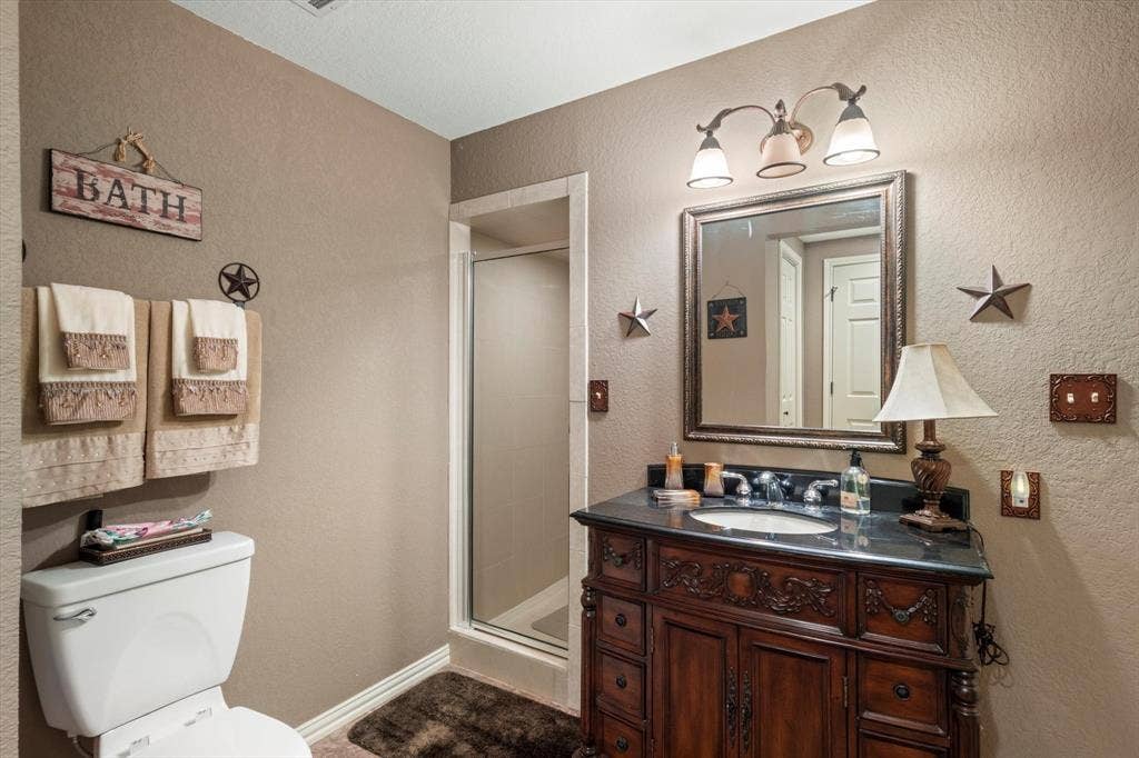 169 Deer Island Road, Mabank, TX 75156 169 Deer Island Road, Mabank, TX 75156