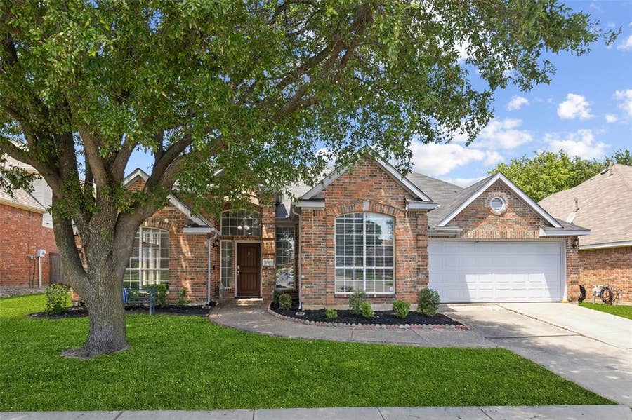 Property photo for 400 Sparrow Hawk, McKinney, TX