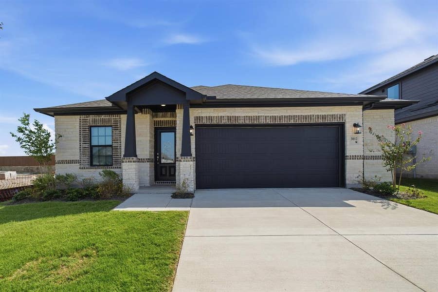 Property photo for 3012 Merrick Drive, Heartland, TX