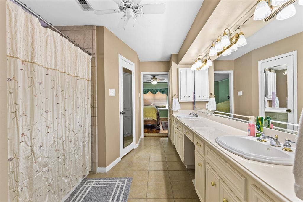 5602 Fountainbridge Ln, Houston, TX 77069 5602 Fountainbridge Ln, Houston, TX 77069