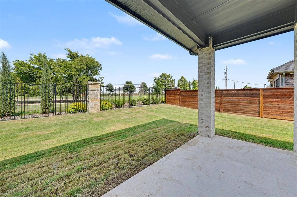 1409 Casting Ridge, Mesquite, TX 75181
