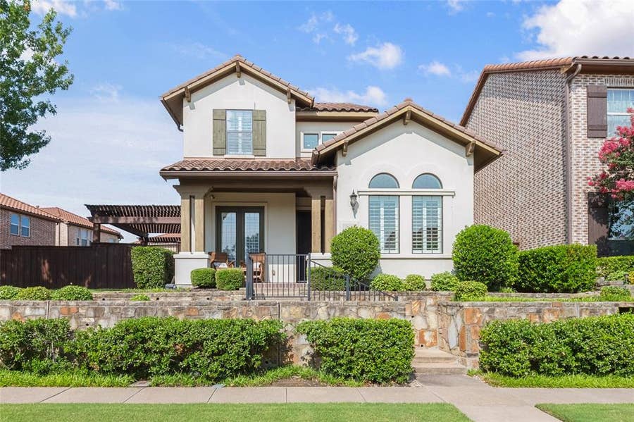 Property photo for 7019 Comal Drive, Irving, TX