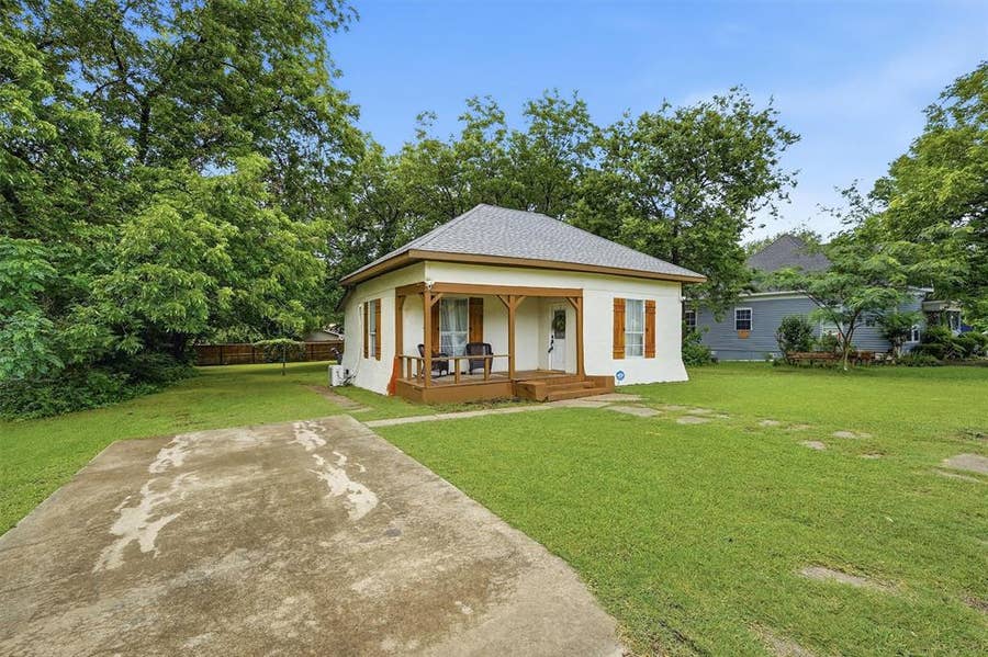 Property photo for 814 S Maxey Street, Sherman, TX