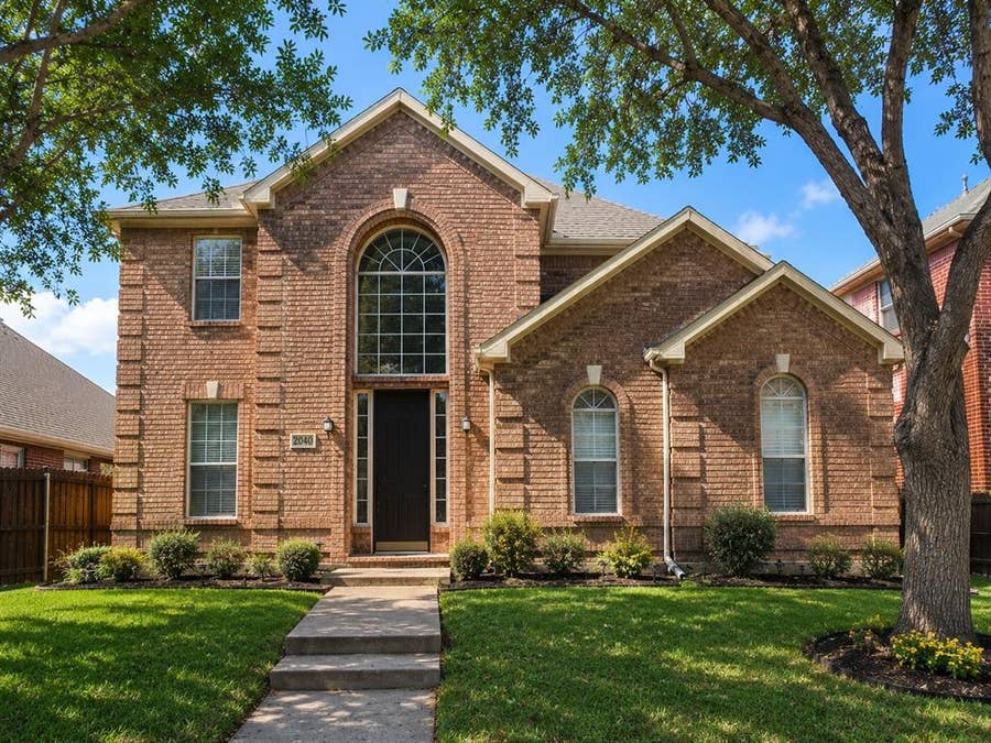 Property photo for 2040 Londonderry Drive, Allen, TX