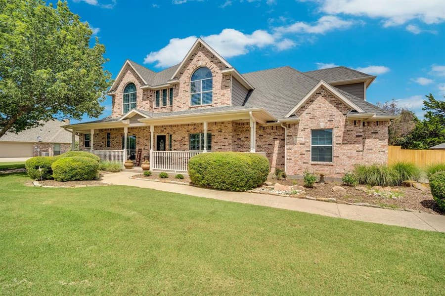 Property photo for 4240 Monroe Drive, Midlothian, TX