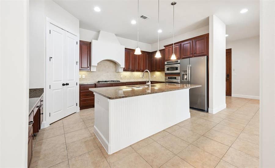 Property photo for 610 Via Ravello, #201, Irving, TX