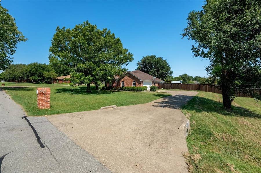Property photo for 3651 Willow Creek Drive, Midlothian, TX